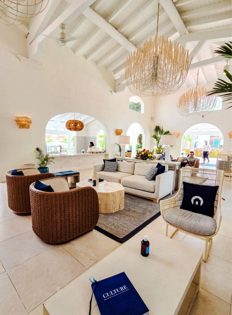photo of seating area in lobby at Windjammer Landing, St. Lucia