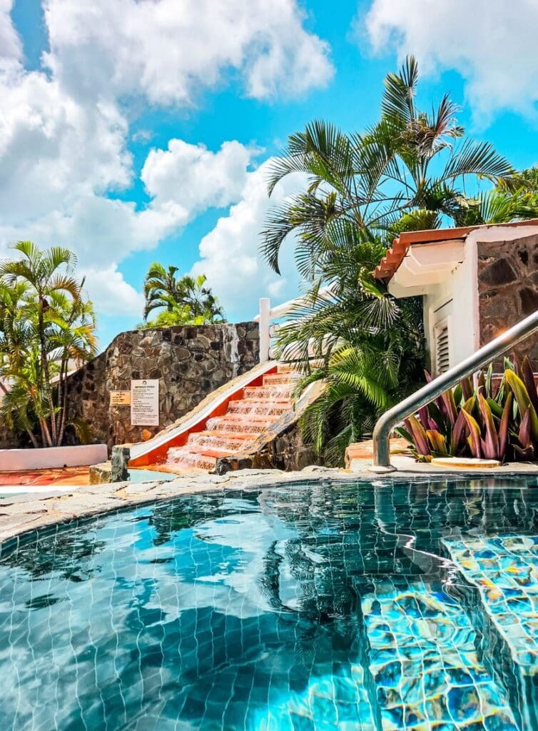 photo of hot tub overlooking pool at Windjammer Landing