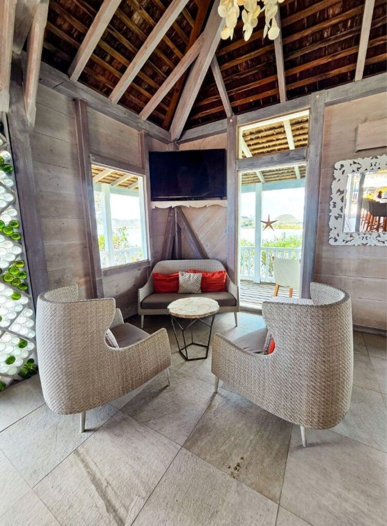 photo of sitting area at the Rafters Bar & Lounge