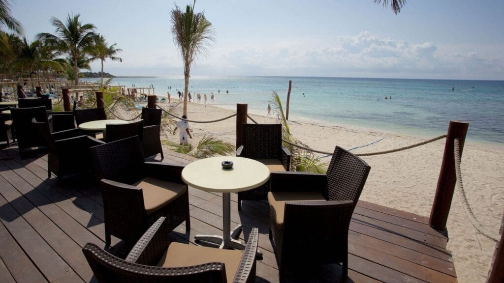 beachfront restaurant seating in Akumal